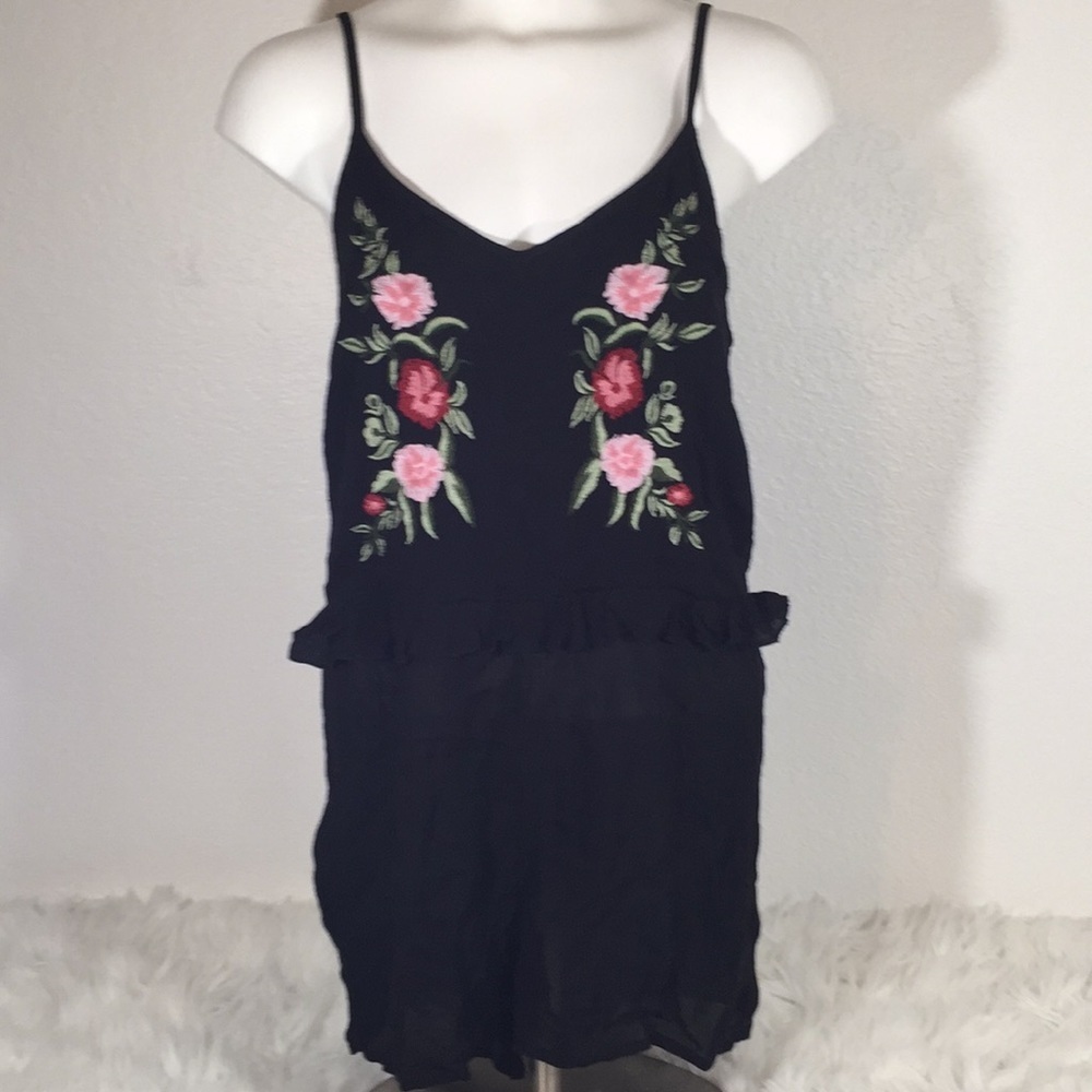 BONGO embroidered romper black/floral Large New